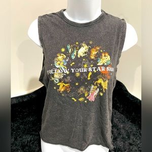 💸 Astrology distressed tank top